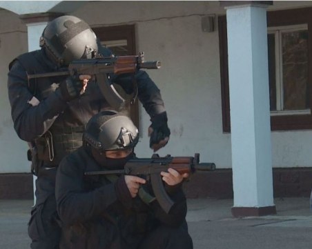 Промени в МВР: Жандармерията се обучава на антитерор, обединява се с командосите