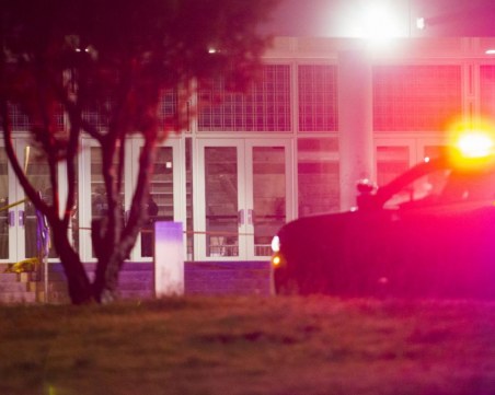 Стрелба по време на баскетболен мач в САЩ, 18-годишен бере душа