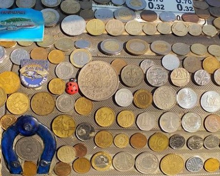 Нестандартна украса в столично такси смая пътниците