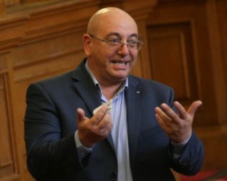 Емил Димитров – Ревизоро: Поех поста, за да не падне правителството