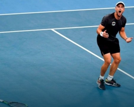 Мико разкри кой какво е плащал в Сидни