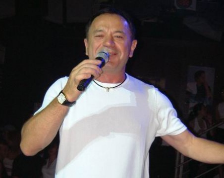 Нападнаха Миле Китич в Германия, повалиха го на земята