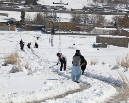 Опасно време в Пакистан! Десетки души загинаха