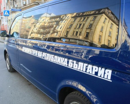 Прокурори и разследващи влязоха в Басейнова дирекция - Благоевград