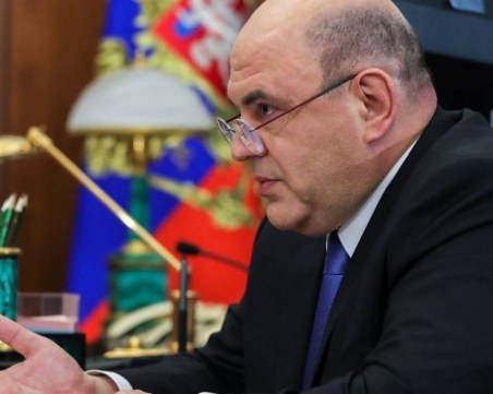 Путин предложи данъчен шеф за премиер на Русия