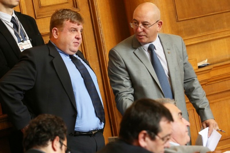 Депутатите решават дали Емил Димитров-Ревизоро ще стане министър