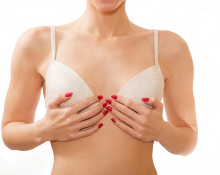 На мода ли са малките гърди?