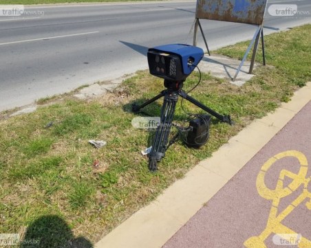 Триногата щракна мадама с БМВ на пловдивски булевард със 100 км/ч, остана без книжка