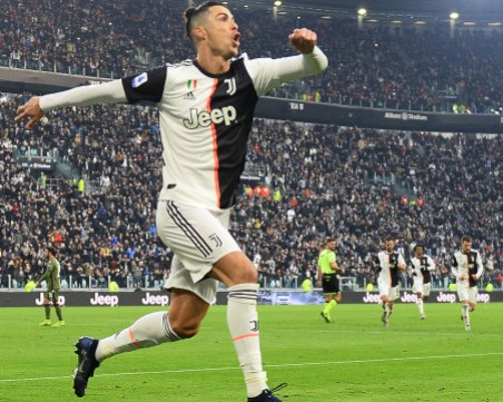 УЕФА променила идеалния отбор заради Роналдо