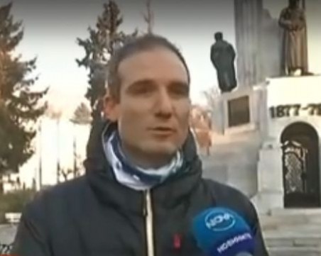 Великотърновец: Бях атакуван от 12 кучета, едва се защитих