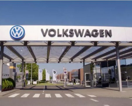 Volkswagen отчете рекордни продажби, запази лидерството си