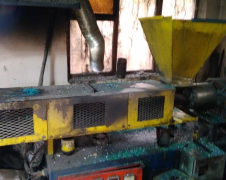 Акция в Пловдив: Разкриха незаконно помещение за пластмасови отпадъци