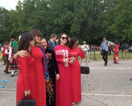 Празникът на розата може да поскъпне, но от догодина! Община Казанлък: В постоянен диалог сме с бранша