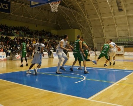 Академик Бултекс 99 с драматична загуба във Варна