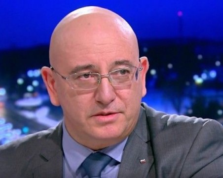 Емил Димитров за ВиК сектора: Не мога да пълня каца без дъно