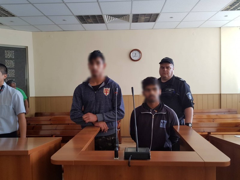 Ромите, убили жестоко мъж в Асеновград, се изправят пред съда