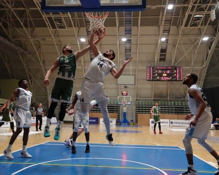 Академик Бултекс 99 разгроми Ибар за седма победа в Балканската лига