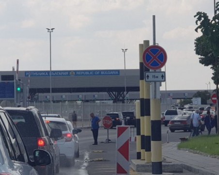 Засилено движение на камиони на границата с Турция