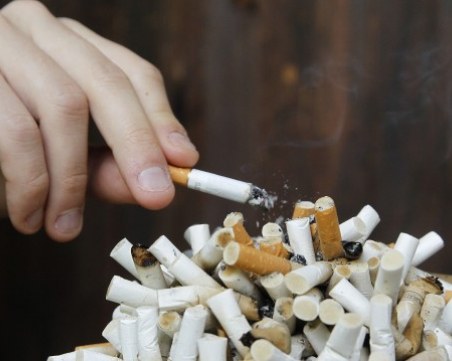 ВМРО предлага повече отпуск за непушачите