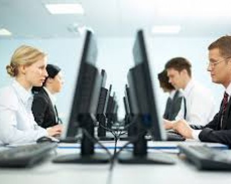 Къде хората най-рядко сменят работното си място?