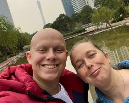 Онкоболният Георги се завърна с добри новини от Китай