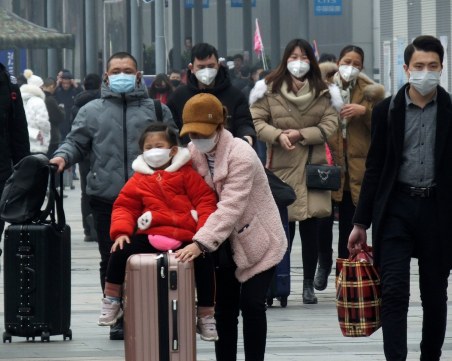 Само за 6 дни! Строят болница за заразените с коронавирус