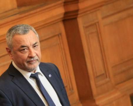 Валери Симеонов: Хазартът е болест, но зависимите трябва да има къде да играят – контролирано