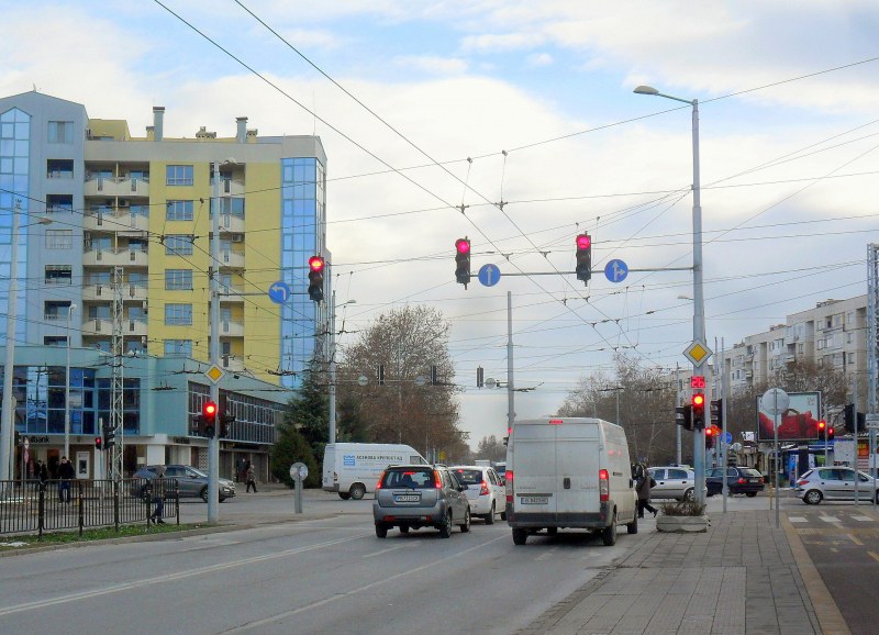 Затварят платно на ключов булевард в Пловдив заради авария