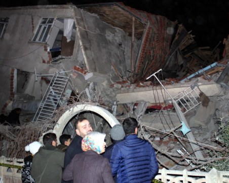 Има ли риск за България след унищожителния трус в Турция?