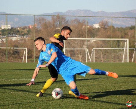 Ботев отнесе казахстанци в контрола