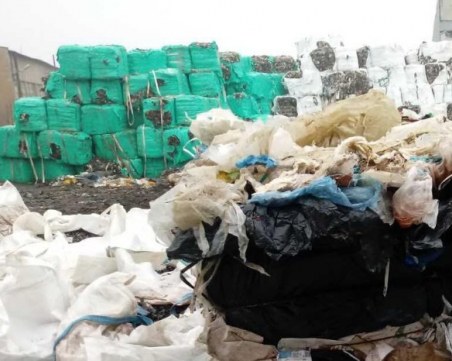 Масово недоволство е Карлуково заради опасни отпадъци