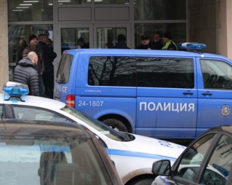 С писалка-пистолет се е самоубил мъжът в ДАНС, носил още два пистолета в себе си