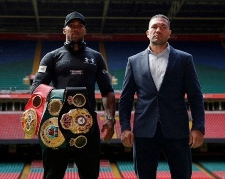 Еди Хърн иска две седмици за финални преговори с Кубрат Пулев