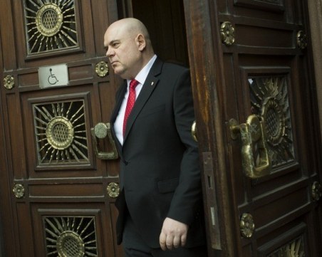 Гешев: Има производство, което поражда неясноти за имунитета на президента