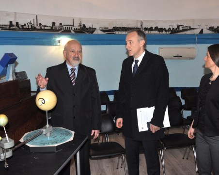 Планетариумите в България поискаха финанси за нов софтуер и техническо оборудване