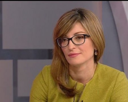 Захариева: Ще изпратим самолет за българите в Китай, ако се наложи