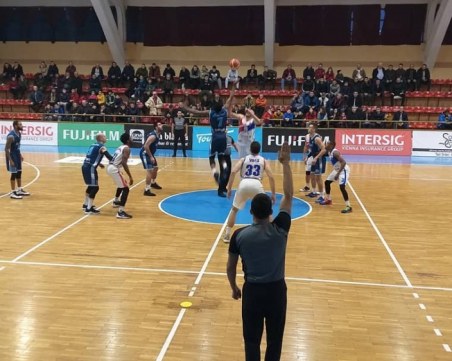 Академик Бултекс 99 с първа загуба в Балканската лига