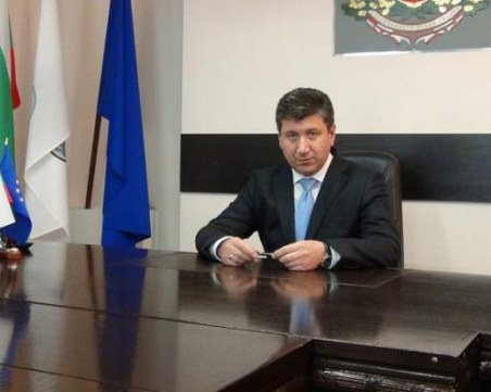 Казусът с отстраняването на Пламен Спасов от ОбС 