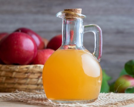 Ползи и заблуди от ябълковия оцет