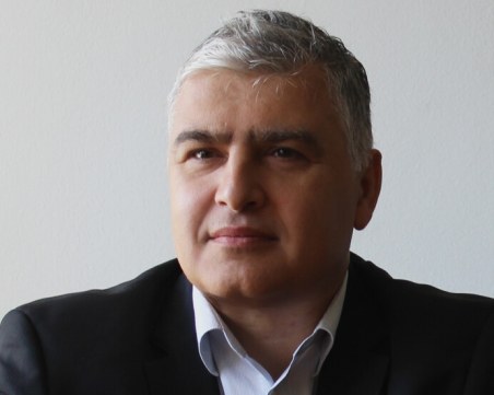 Освободиха шефа на Комисията по хазарт срещу 40 000 лева