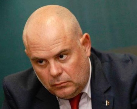 Политолог: Иван Гешев показва, че иска да бъде активен и да решава проблеми