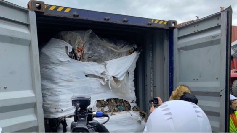Гешев: 28 контейнера с отпадъци ще бъдат върнати в Италия