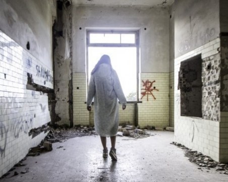 300 психично болни не могат да се върнат по домовете си