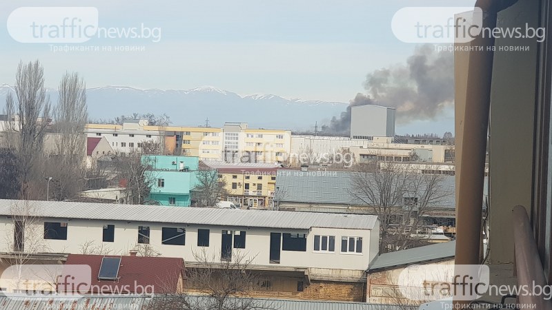 Голям пожар край Пловдив! Пламъците са обхванали площ от 20-30 декара