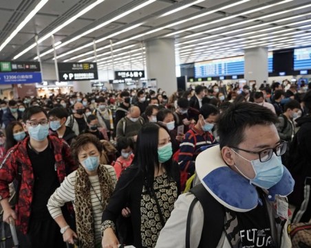 Блокиран българин в Китай: Сънародници са напускали страната без проверки за вируса