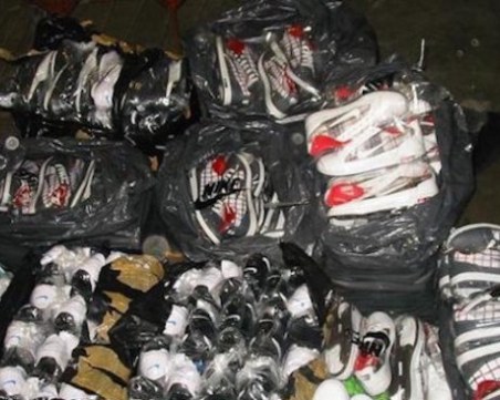 Икономическа полиция откри голямо количество менте стоки в Дупница