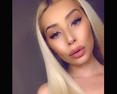 19-годишна българка има нужда от нас, за да започва деня си с усмивка