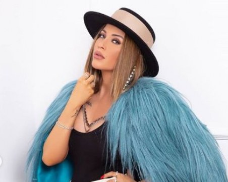 След раждането: Енджи Касабие издава книга, озаглави я 