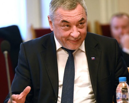 Валери Симеонов: Спираме продажбата на лотарийни билети до седмица