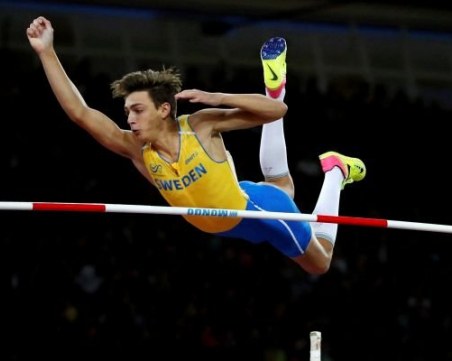 20-годишен с нов световен рекорд в овчарския скок